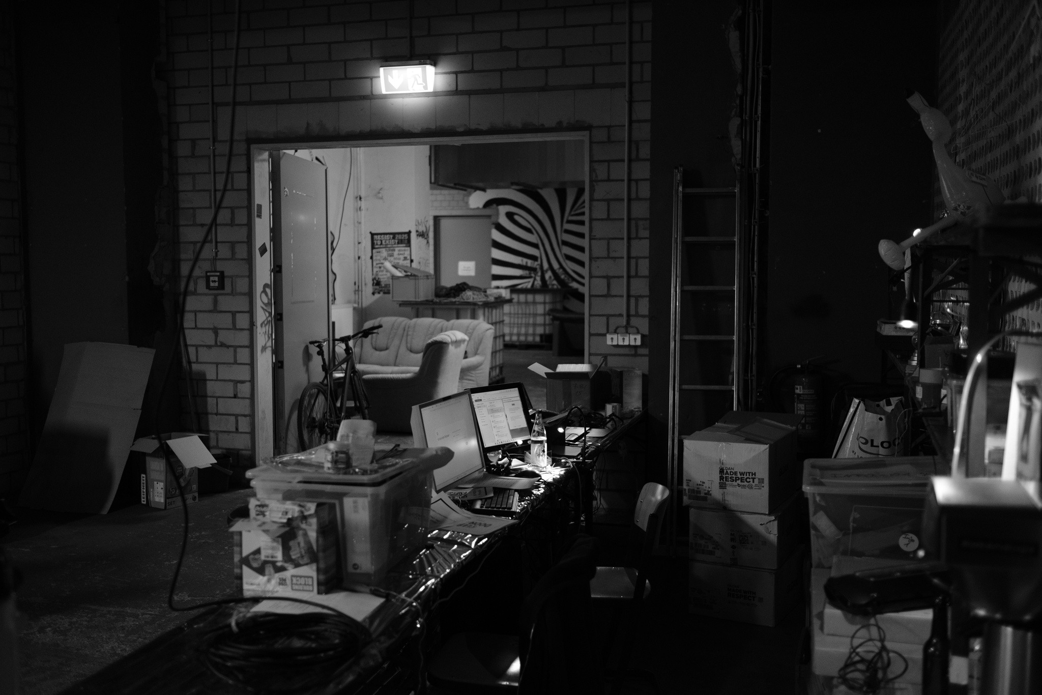 dl25_02_235127_tedXT3_7461
