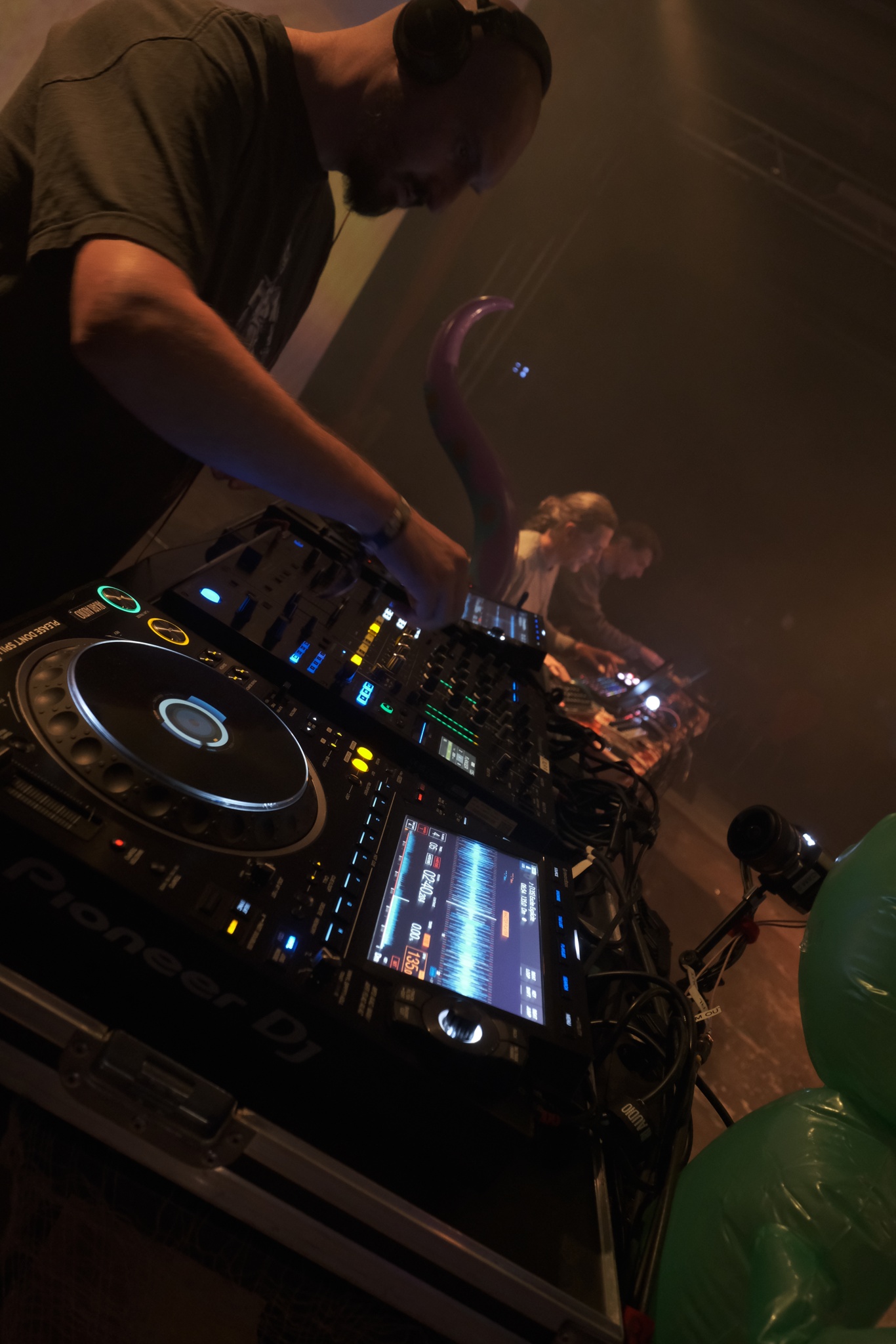 dl25_03_233624_tedXT3_7487