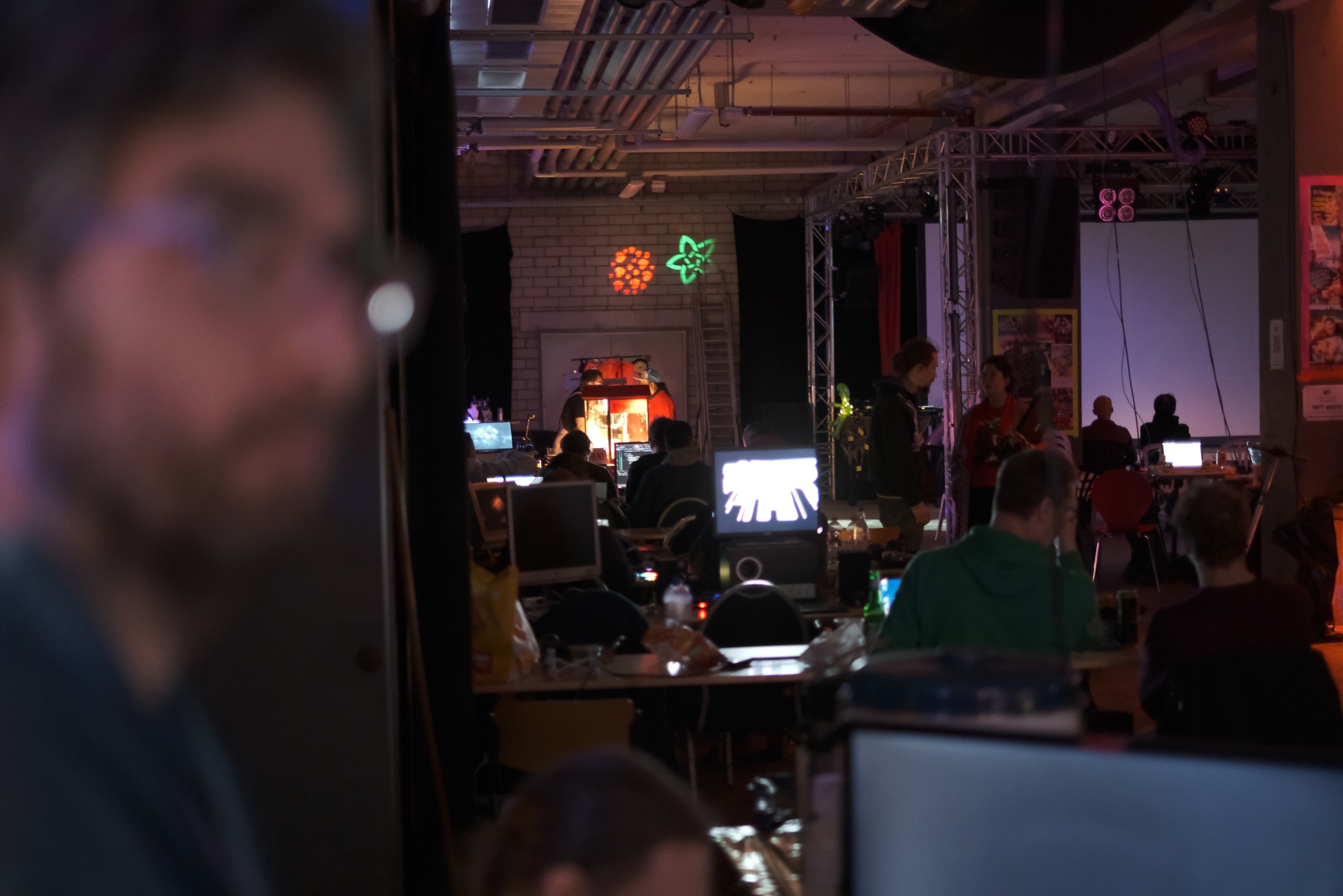 dl25_04_130240_tedXT3_7546