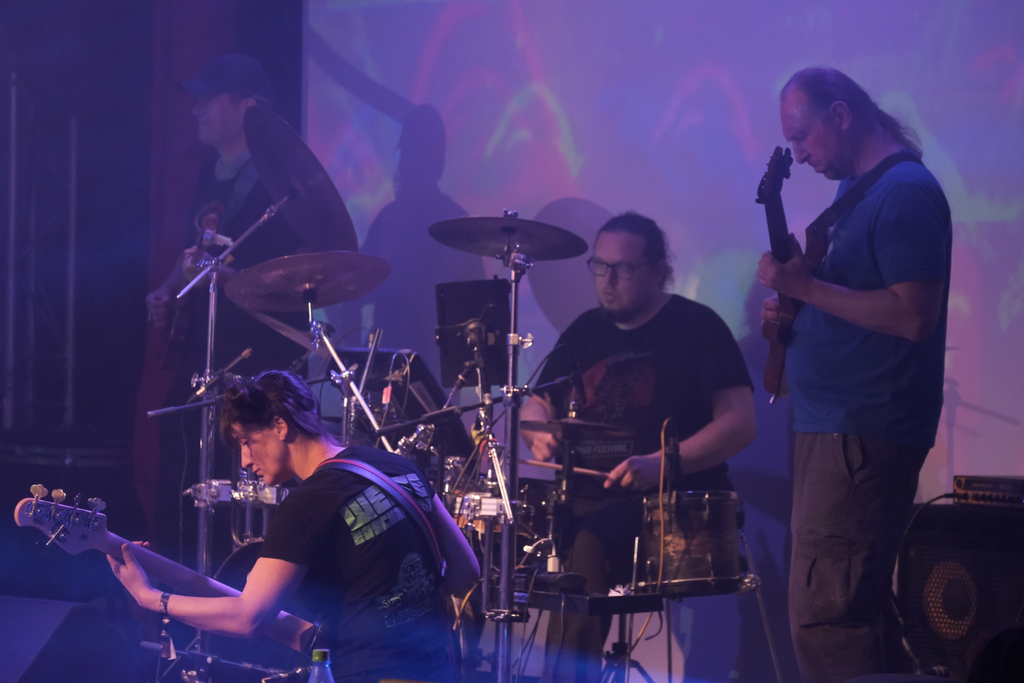 dl25_04_211444_tedXT3_7572